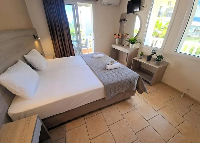 John & Eve Hotel