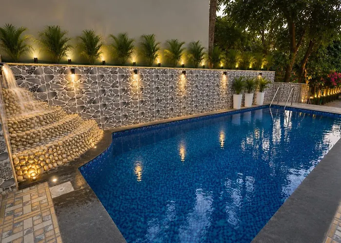 Strand Resort