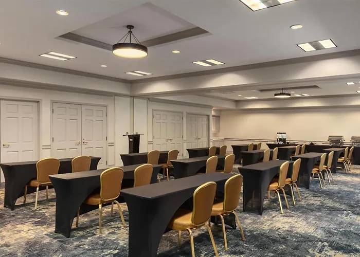 Hilton Garden Inn Milwaukee Northwest Conference Center
