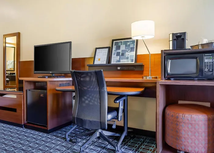 Comfort Inn & Suites Green Bay Stadium Area