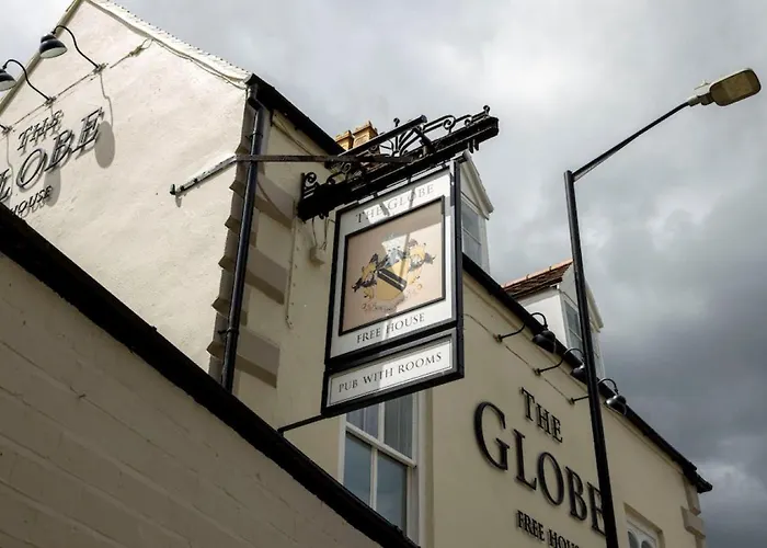 The Globe, Warwick, Warwickshire - Brunning & Price