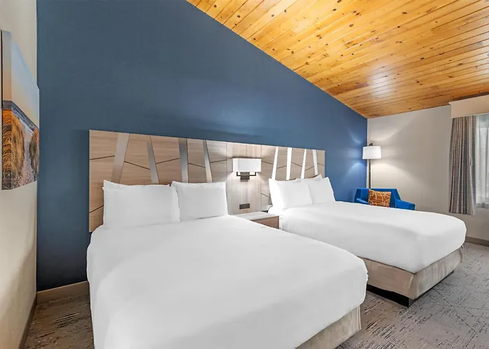 Best Western Plus, The Inn At Hampton