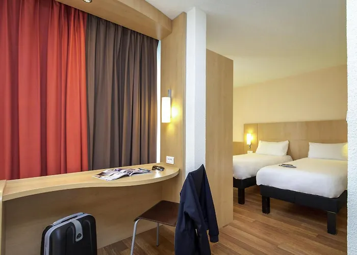 Ibis Cavaillon Portes Du Luberon
