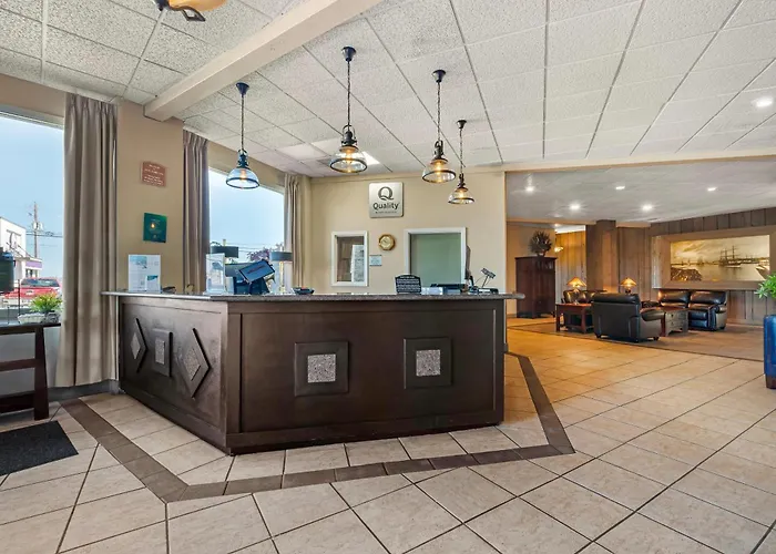 Quality Inn & Suites At Coos Bay