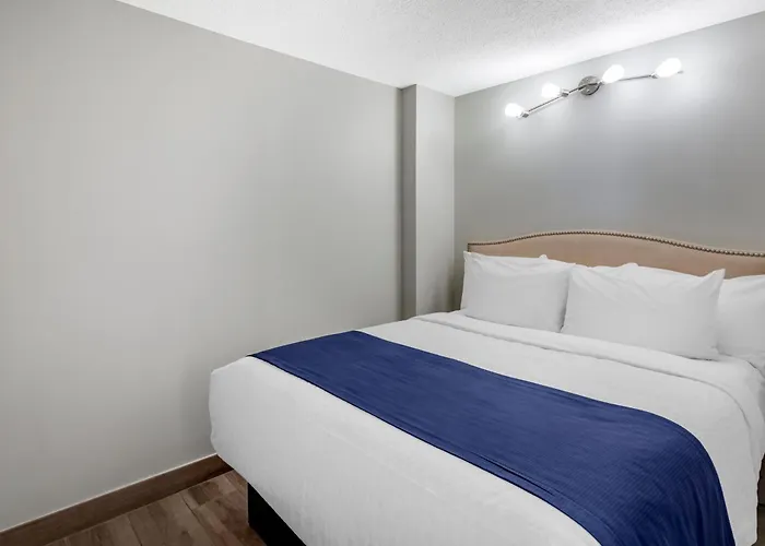 Coastal Hotel & Suites Virginia Beach - Oceanfront
