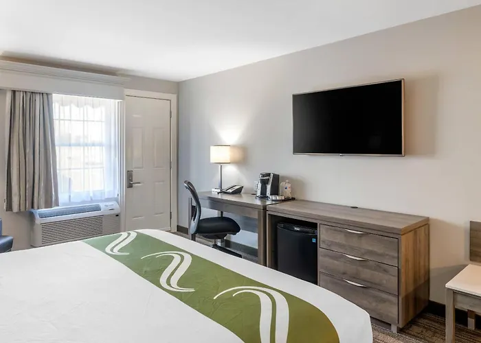 Amsterdam Inn & Suites Fredericton, An Ascend Collection Hotel