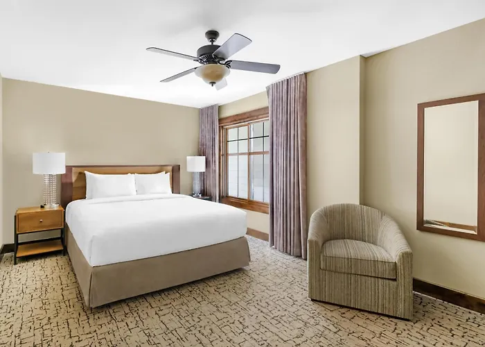 Hilton Grand Vacation Club Paradise Point Hollister