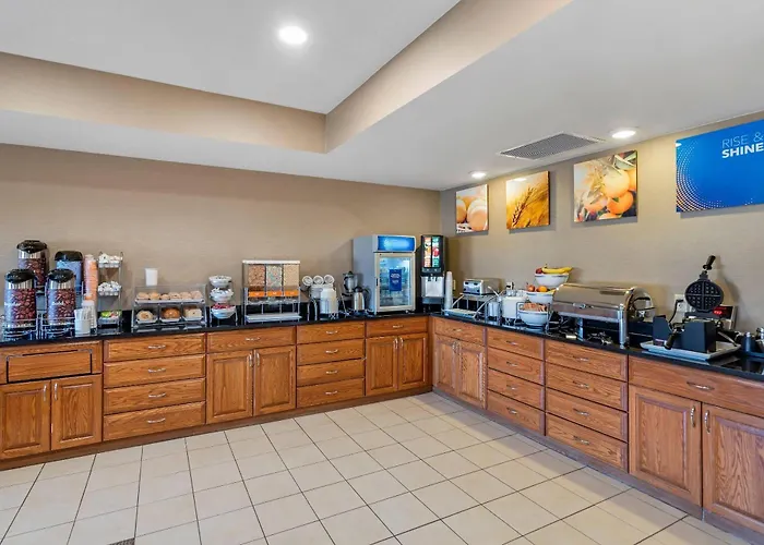 Comfort Suites Normal University Area