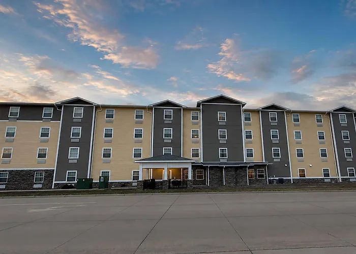 Mainstay Suites Watford City - Event Center