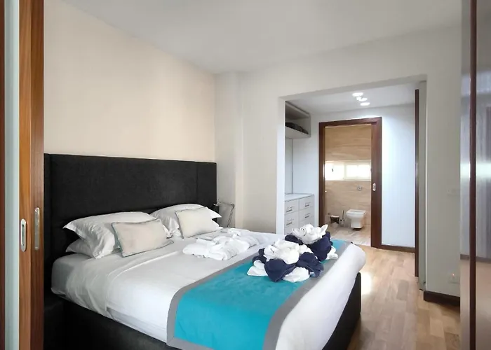 D Townhouse Boutique Suites