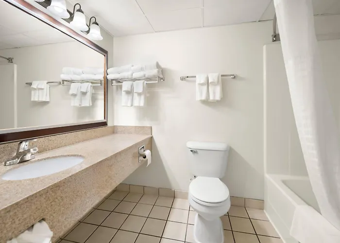 Quality Inn & Suites Black River Falls I-94