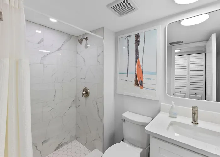 Chateau By The Sea - Cocoa Beach Oceanfront Pet-Friendly Condos With Rooftop Deck & Heated Pool