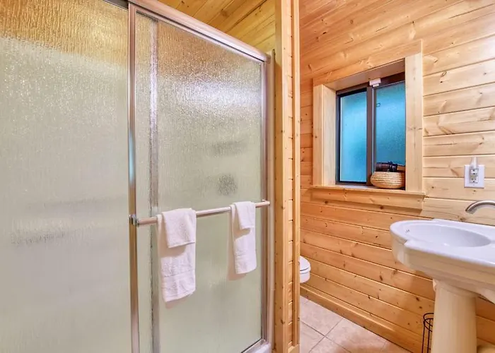 Chalet At Peek'S Creek