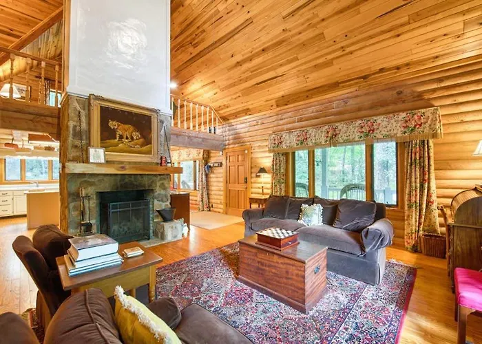 Laurel Cabin