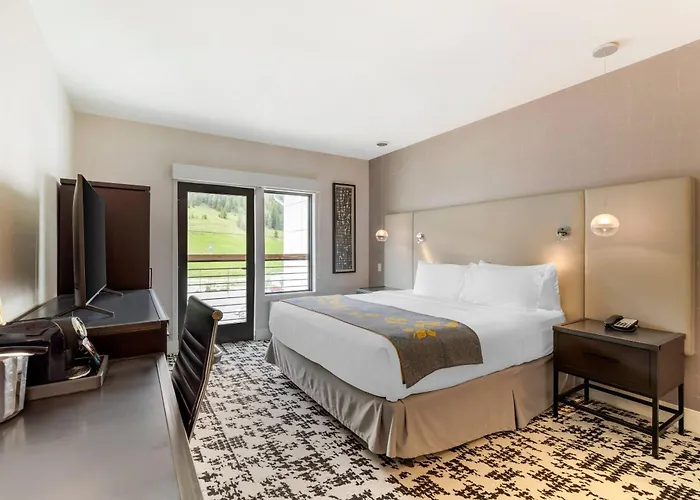 Cambria Hotel Copper Mountain