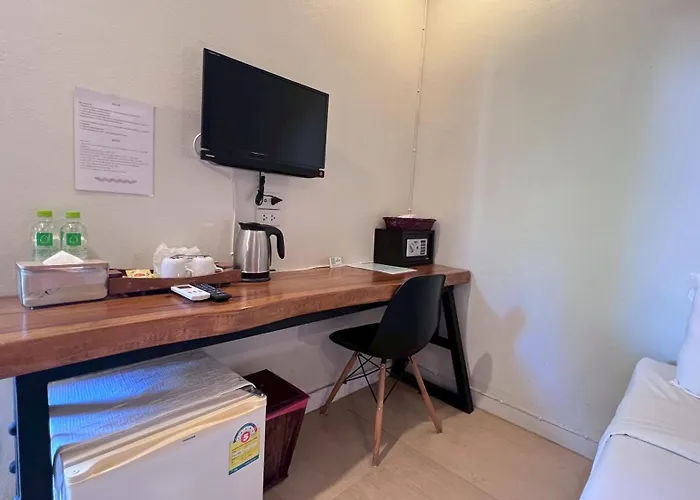Udee Cozy Hotel