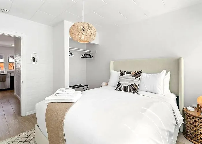 Joshua Tree 4Br With Hot Tub By Colby And Conrad