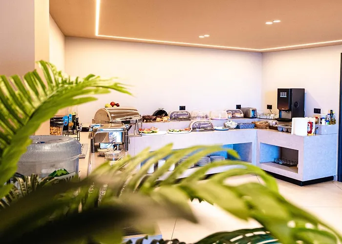 Nuna Hotel & Apartments