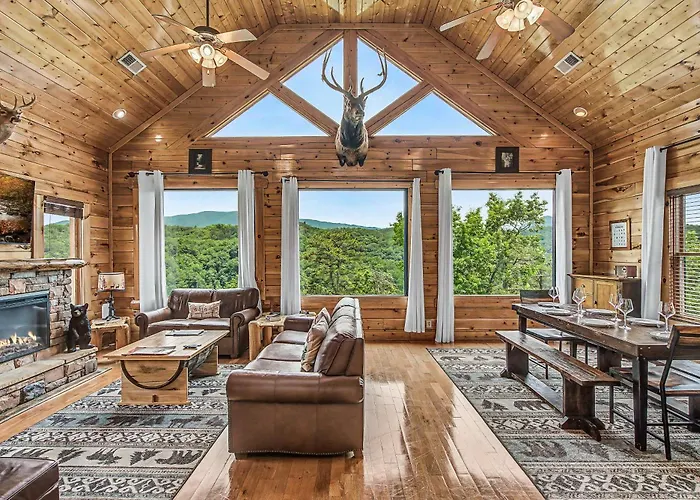 Epic Mountain Views, Hot Tub, Game Room, Sleeps 10