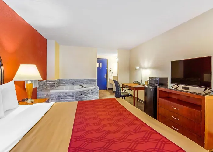 Econo Lodge Inn & Suites Brookings