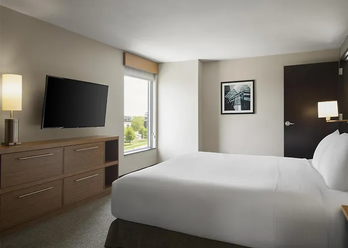 Hyatt Place West Des Moines/Jordan Creek