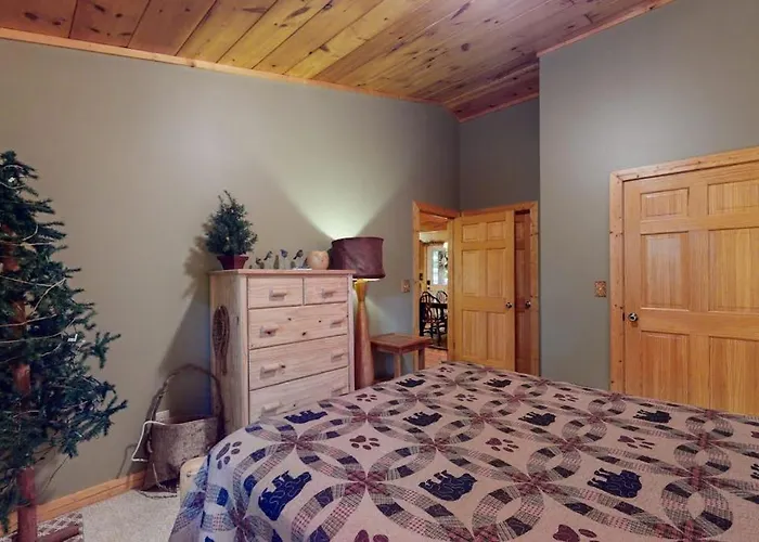 Bear Necessity Cabin