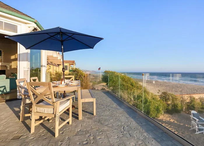 Malibu Dunes By Fieldtrip Expansive Hamptons-Style Estate W Private Beach Backyard