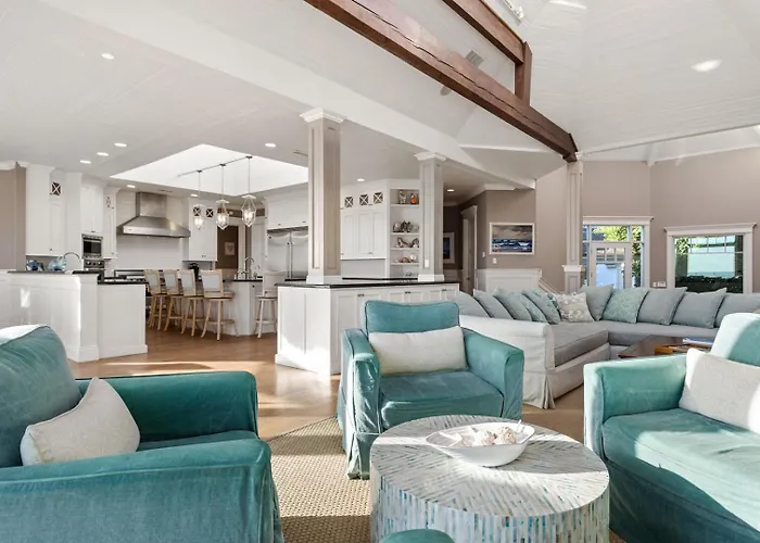Malibu Dunes By Fieldtrip Expansive Hamptons-Style Estate W Private Beach Backyard