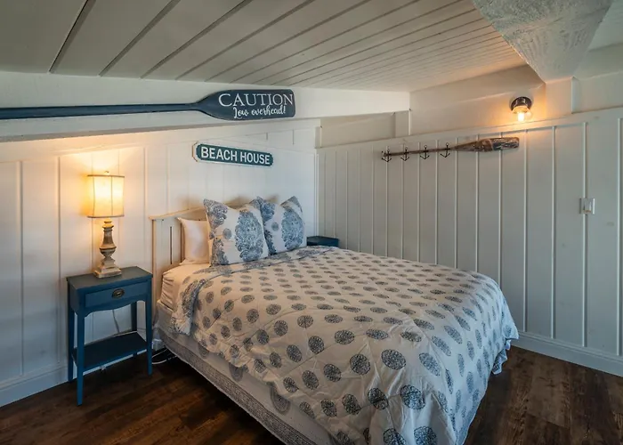 Bandon Marina Inn