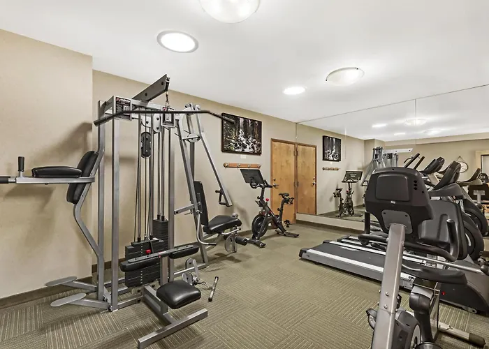 Best Western Plus Silver Saddle Inn