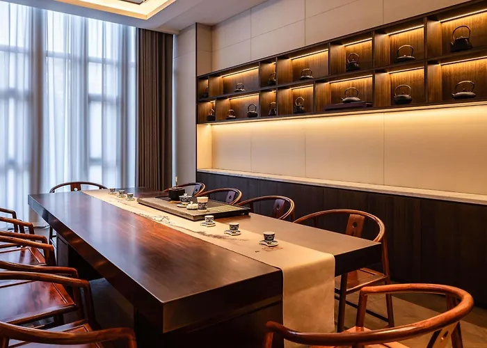 Grand Mercure Yichang Waitan