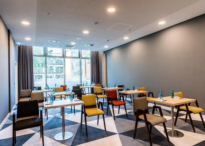 Premier Inn Koeln City Sued