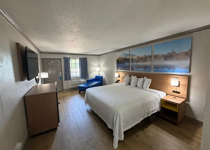 Days Inn By Wyndham Forrest City I 40