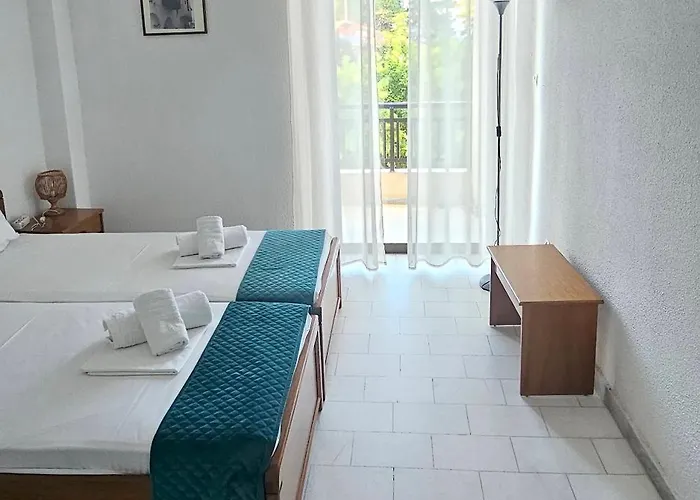 Hotel Pashos