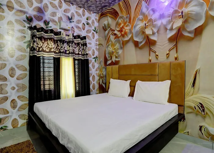 Oyo Paradise Inn