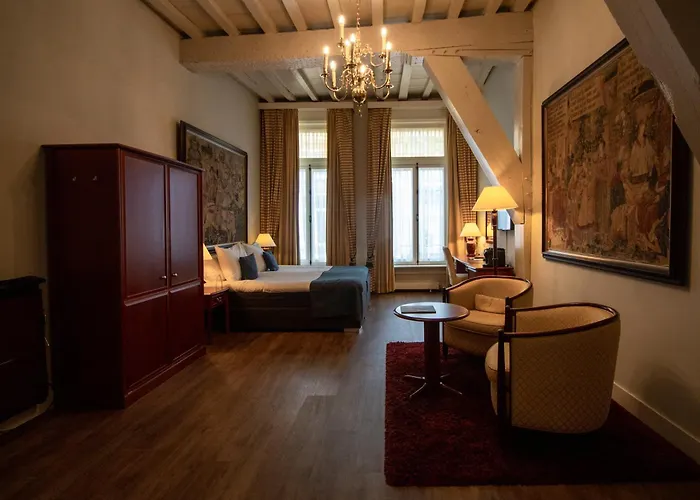 Grand Hotel En Residence De Draak