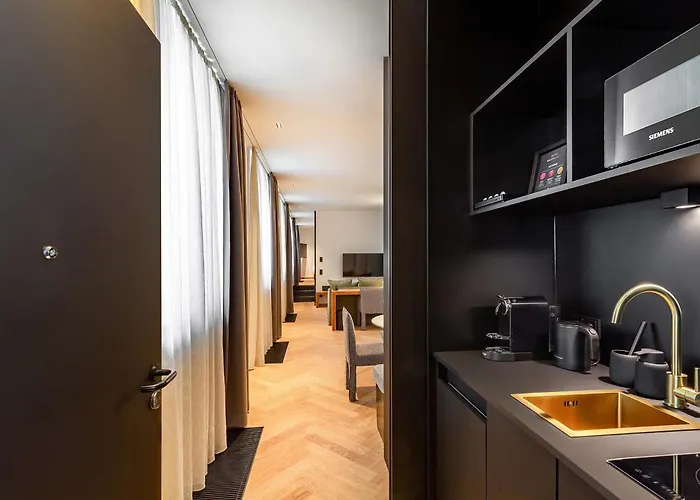 Hotel Maximilian’s