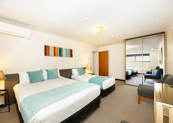 Belconnen Way Hotel & Serviced Apartments