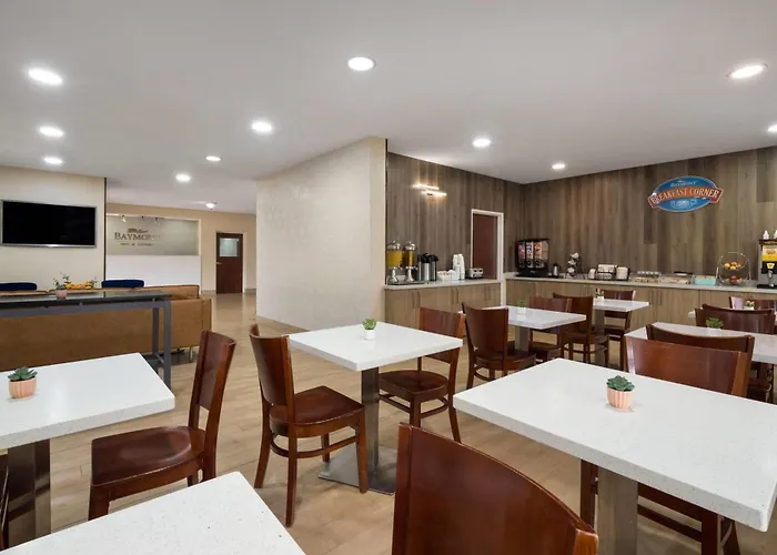 Baymont By Wyndham Savannah/Garden City