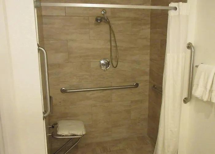 Rodeway Inn & Suites Rancho Cordova - Folsom