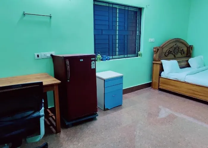 Spot On Senapati Inn Khandagiri