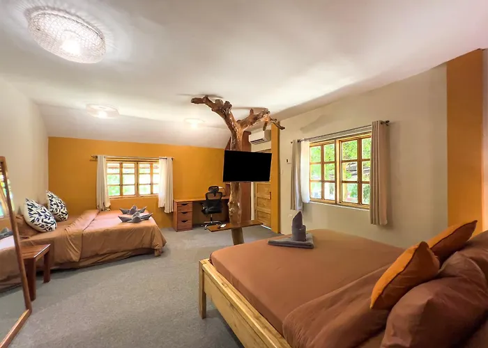 Nakabalo Guesthouse & Restaurant