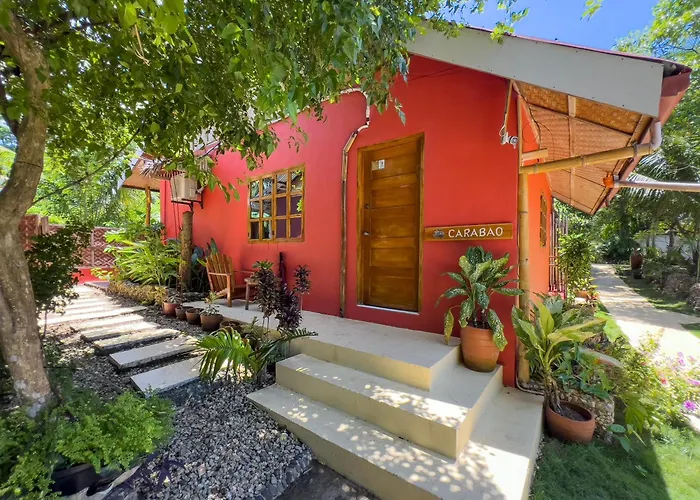 Nakabalo Guesthouse & Restaurant