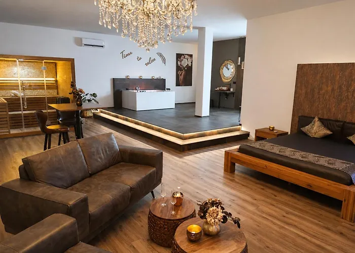 Privat-Spa mit Whirlpool und Sauna in Sursee