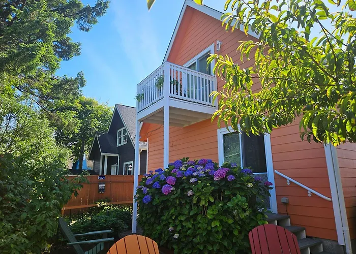 Sunkissed 3Br Oceanview, Dog-Friendly Beach Home