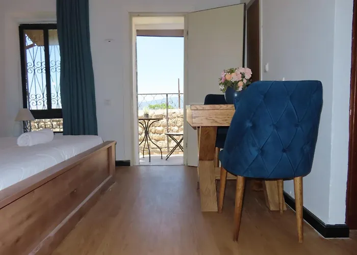 Avnei Hachoshen: Luxury Suites in Safed's Old City
