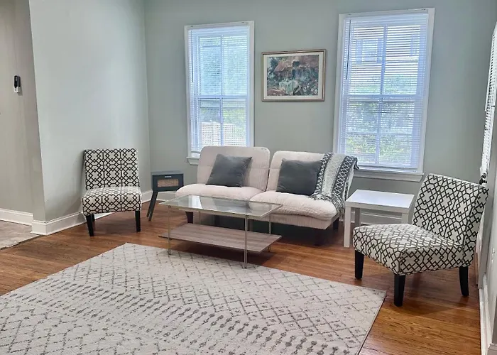 Near Waterfront, Maryland Renovated Home - Walk To Historic Downtown!