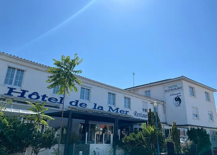 Hotel De La Mer