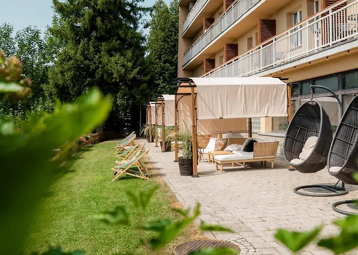 Hotel Pod Jedlami