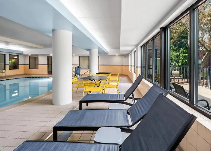 Hampton Inn & Suites East Lansing